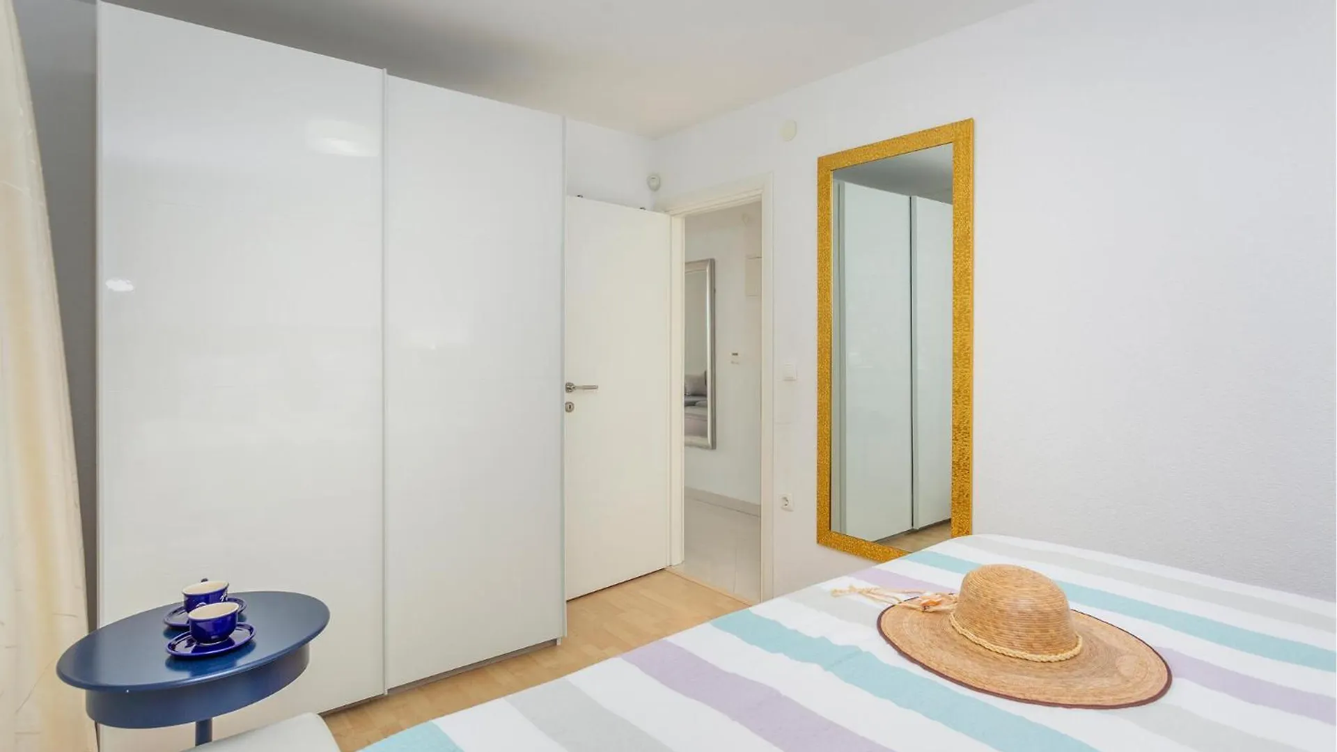 Stunning Apartment In Icici With Kitchen 0*,  Croatia